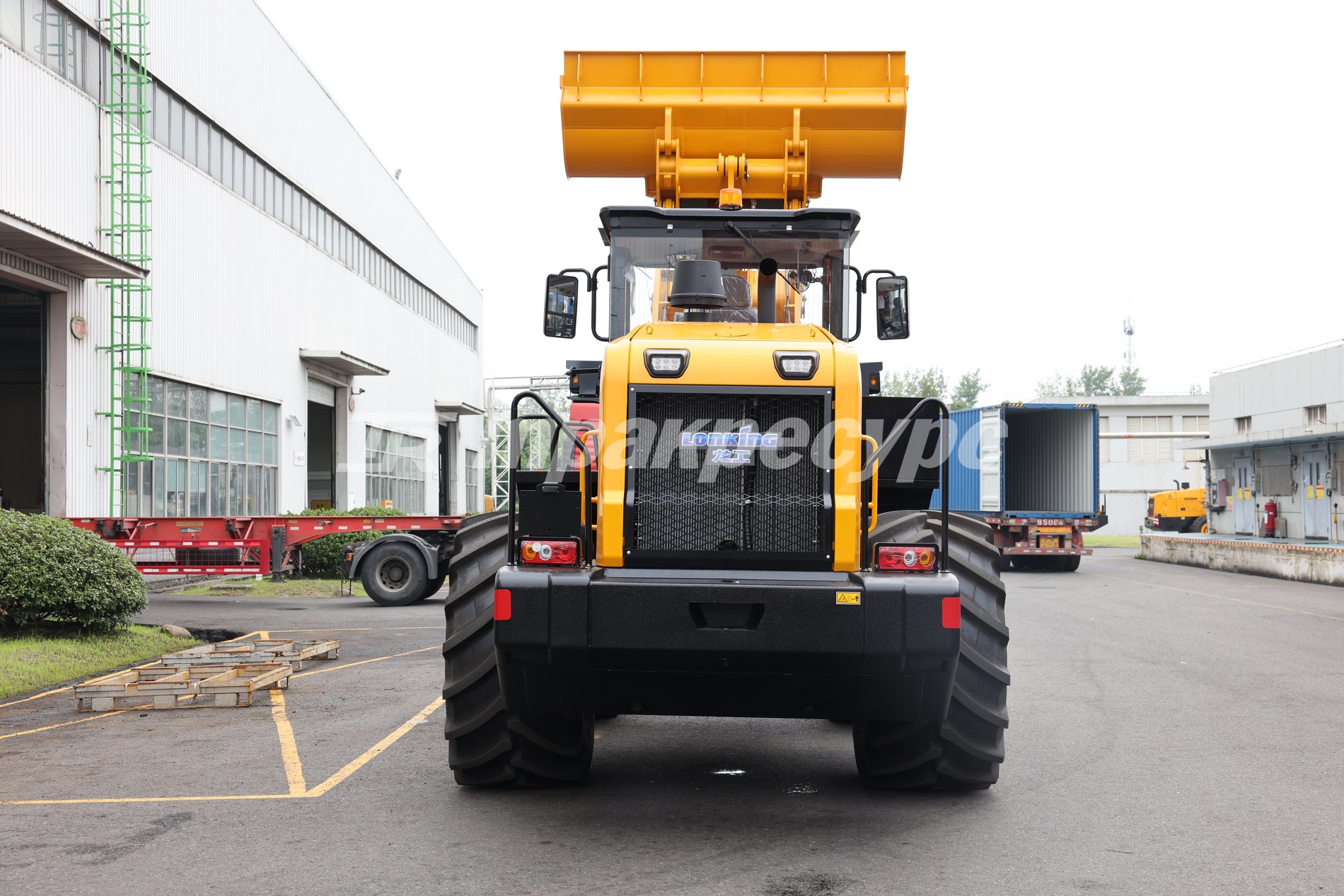 liftnet:gallery:/media/original_images/CDM853G-AGRI_7.JPG