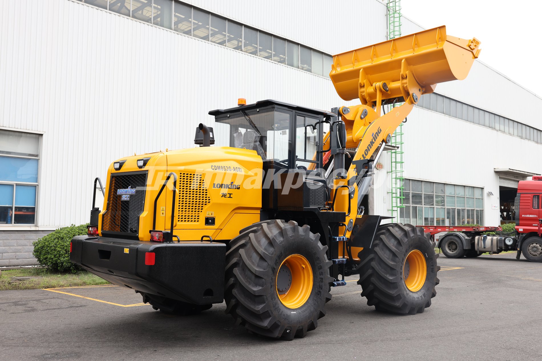 liftnet:gallery:/media/original_images/CDM853G-AGRI_6.JPG