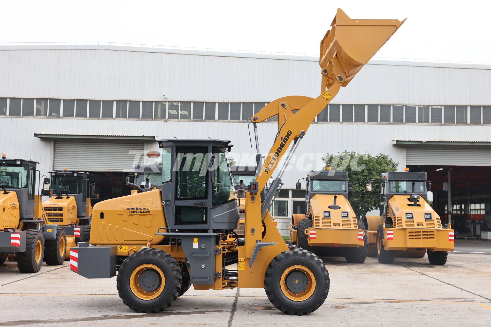liftnet:gallery:/media/original_images/CDM932N-AGRI_5.JPG