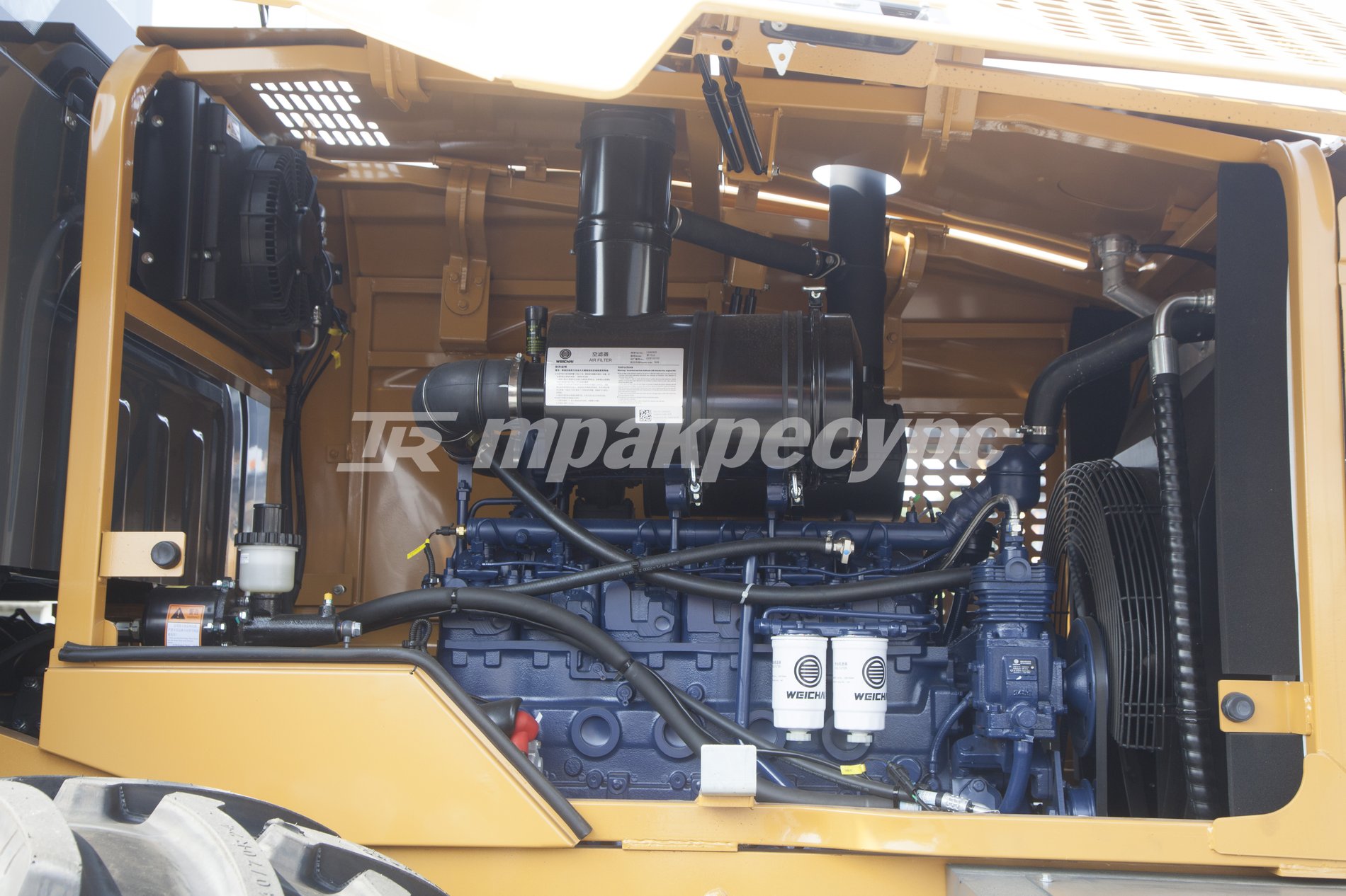 liftnet:gallery:/media/original_images/LG833G-AGRI_10.jpg