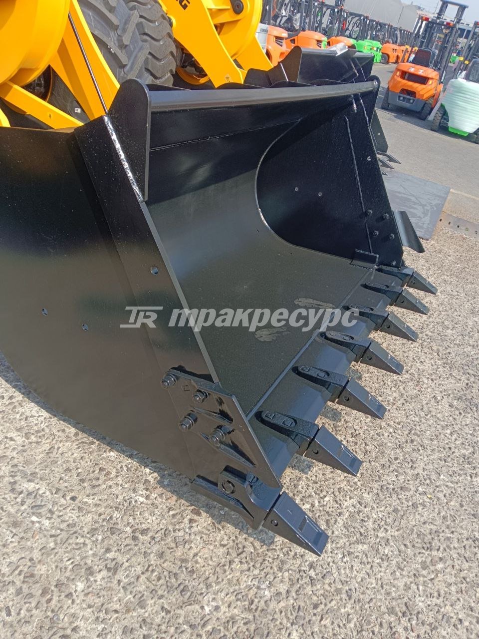 liftnet:gallery:/media/original_images/LG855GB_AGRI_8.jpg