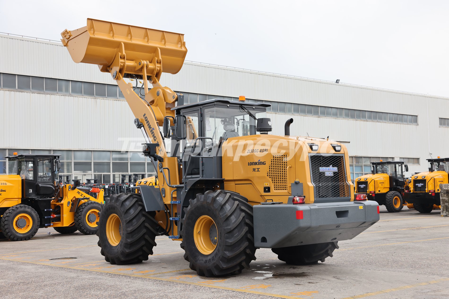 liftnet:gallery:/media/original_images/ZL50GC-AGRI_8.JPG