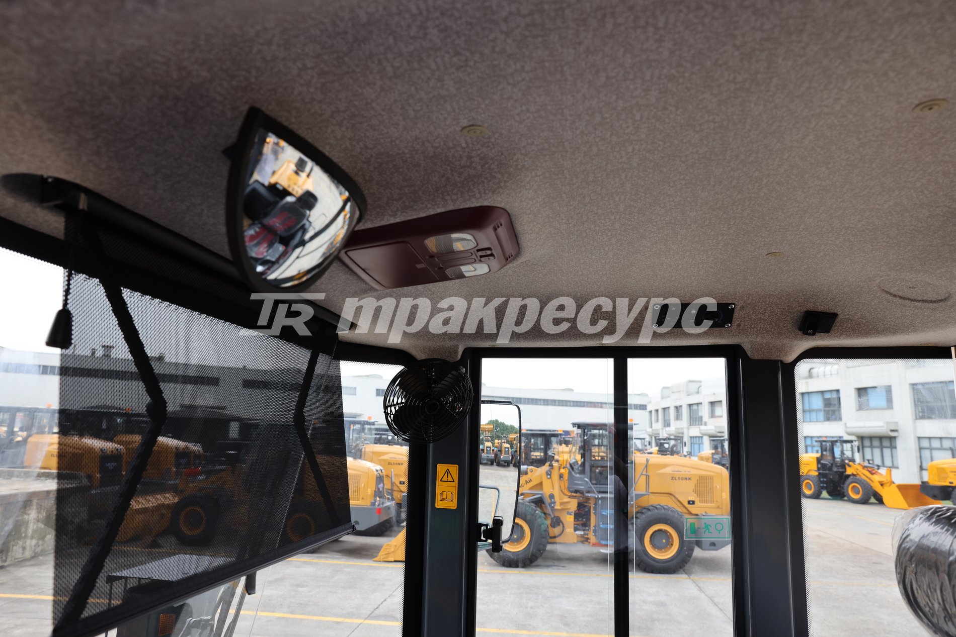 liftnet:gallery:/media/original_images/ZL50GC-AGRI_14.JPG